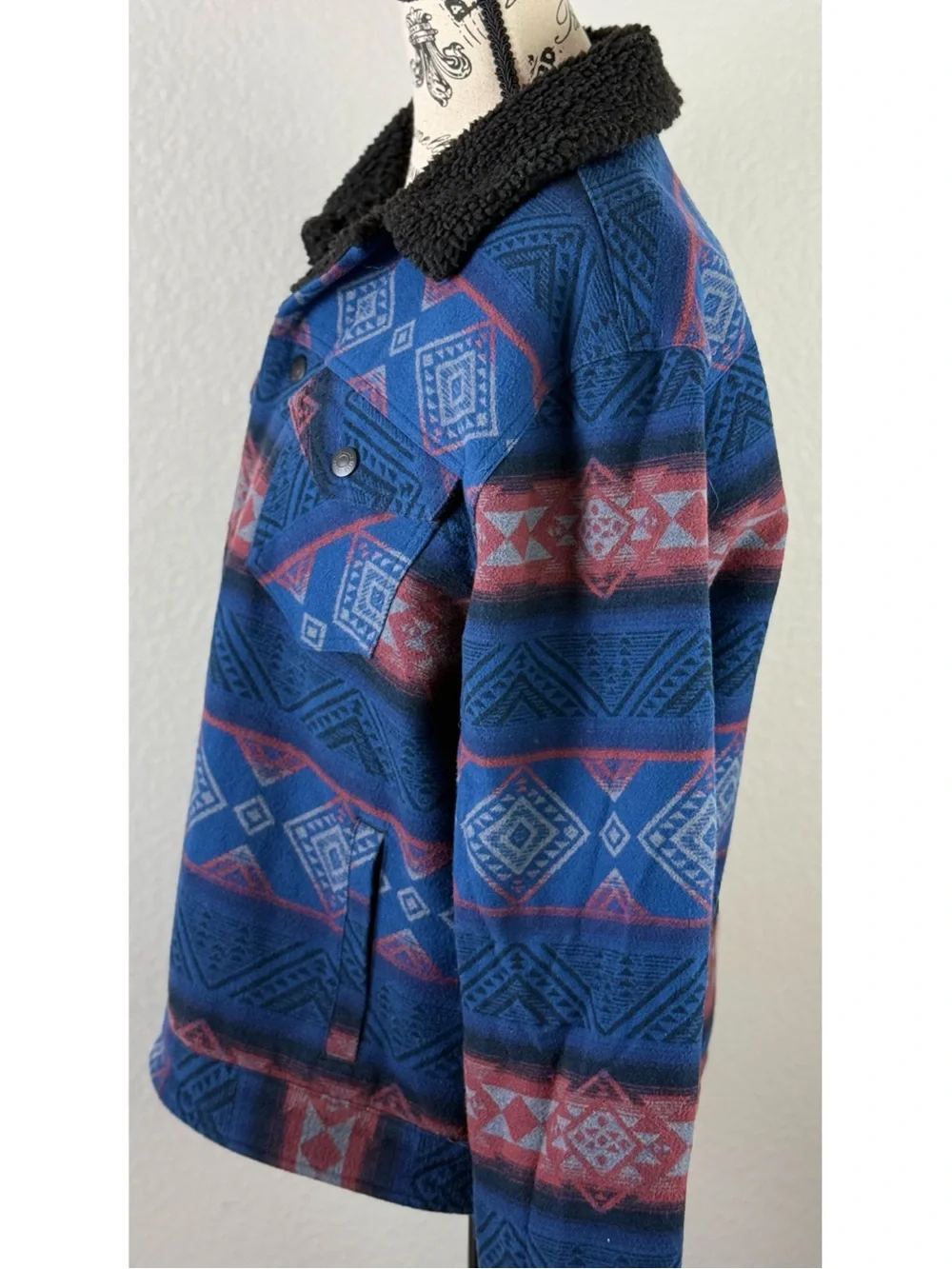 Lucky Brand Men’s Stripe Sherpa Lined Trucker Jacket Aztec Southwest Large